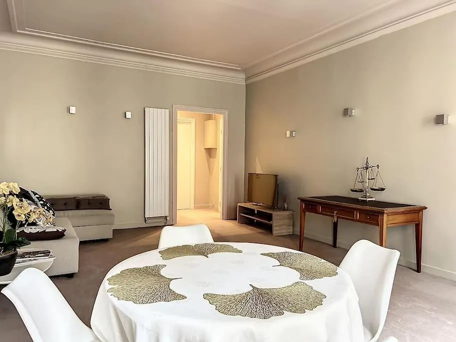 Appartement Confidentiel, Hotel Particulier 16Eme Parijs